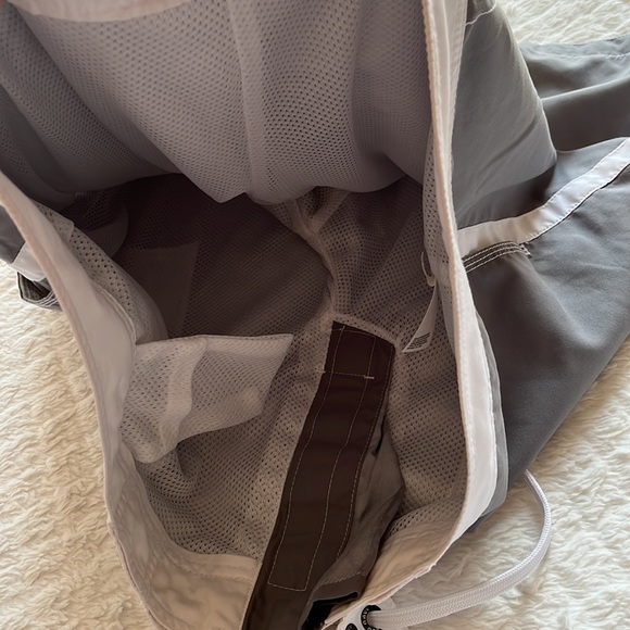 Men’s Old Navy Swim Shorts - Picture 4 of 7